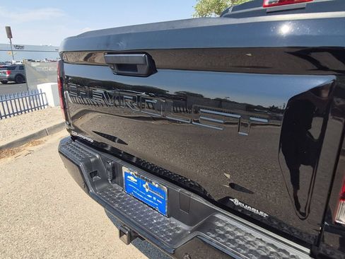Certified 2024 Chevrolet Colorado Trail Boss w/ Advanced Trailering Package AWD/4WD image 14