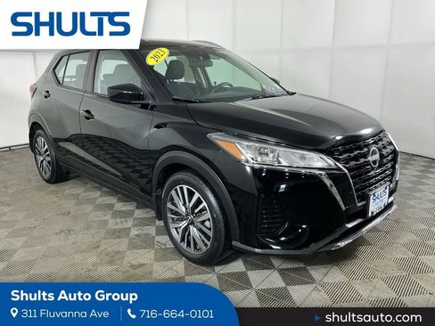 Used 2023 Nissan Kicks SV FWD image 1