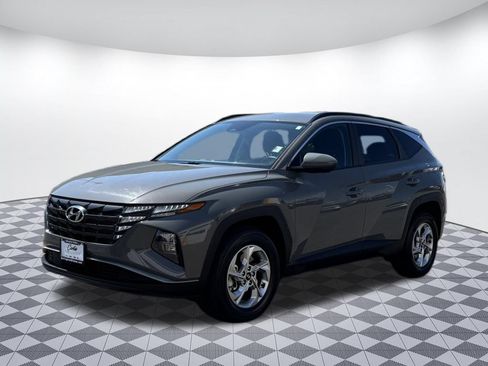 Used 2024 Hyundai Tucson SEL AWD/4WD image 3