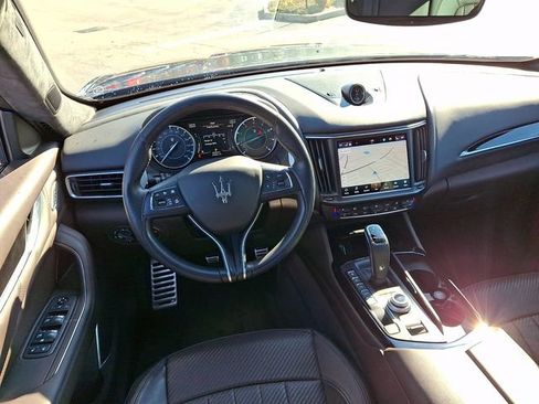Used 2022 Maserati Levante Modena image 14