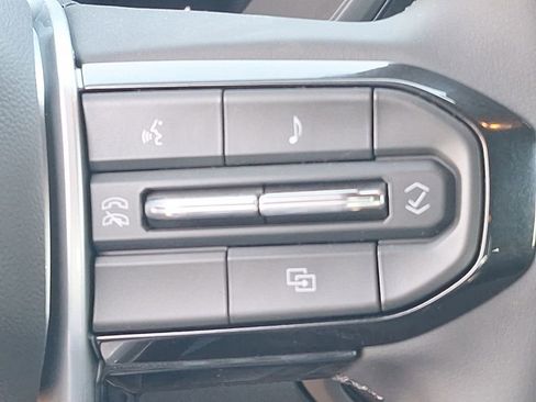 New 2026 Chevrolet Colorado W/T w/ WT Custom Package image 18