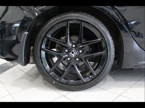 Used 2023 Honda Civic Sport image 9