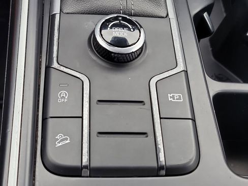 Used 2021 Kia Sorento LX image 24