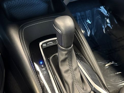 Certified 2025 Toyota Corolla SE image 28