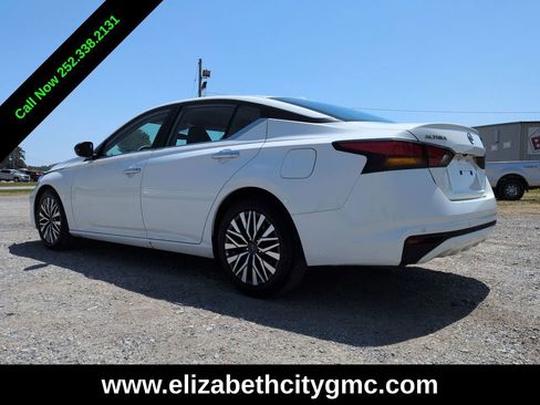 Used 2025 Nissan Altima 2.5 SV FWD image 5