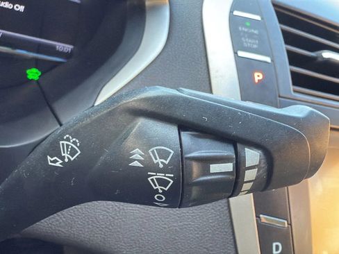 Used 2014 Lincoln MKZ Hybrid Sedan 4D w/ Equipment Group 202A Reserve image 13