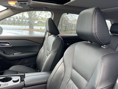 Used 2023 Nissan Rogue Platinum w/ Platinum Premium Package AWD/4WD image 16