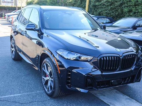New 2026 BMW X5 xDrive50e w/ M Sport Package image 3