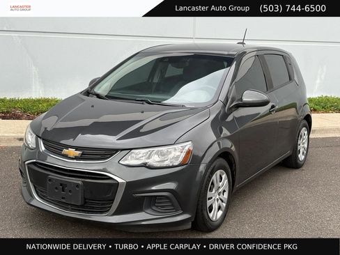 Used 2020 Chevrolet Sonic LT FWD image 1