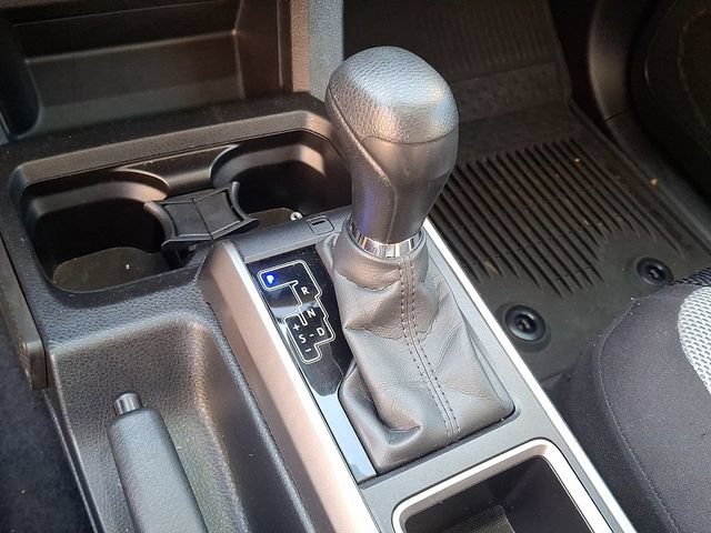 Used 2023 Toyota Tacoma SR5 w/ Technology Package AWD/4WD image 11