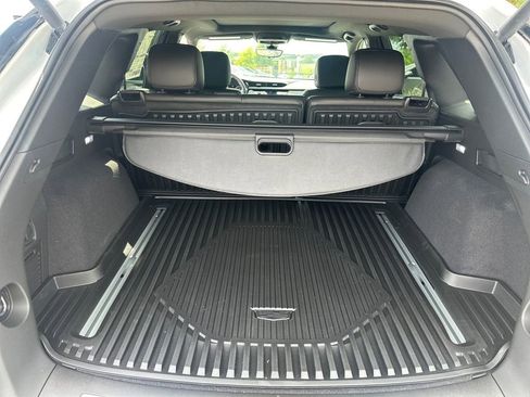 New 2026 Cadillac XT5 Premium Luxury w/ LPO, ONYX Package FWD image 32