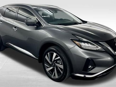 Used 2023 Nissan Murano SL w/ Cargo Package FWD image 3