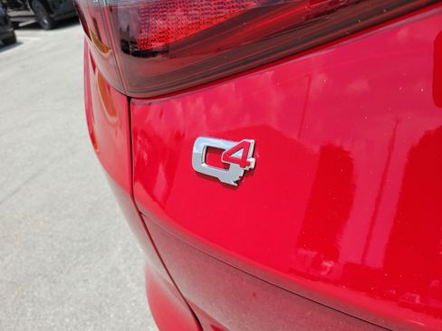 Used 2022 Alfa Romeo Stelvio Veloce AWD/4WD image 33