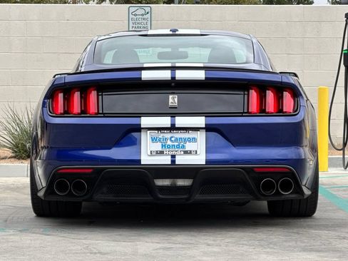 Used 2016 Ford Mustang Shelby GT350 w/ Technology Package RWD image 8