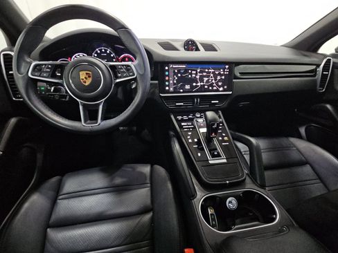 Used 2023 Porsche Cayenne AWD/4WD image 15