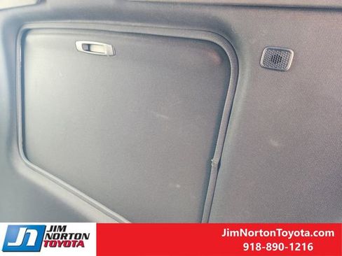 Used 2025 Toyota Sienna Limited image 26