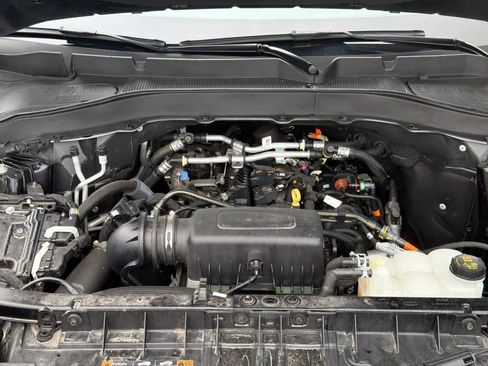 Used 2023 Ford Explorer XLT w/ Equipment Group 202A image 15
