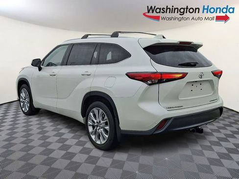Used 2020 Toyota Highlander Limited AWD/4WD image 4