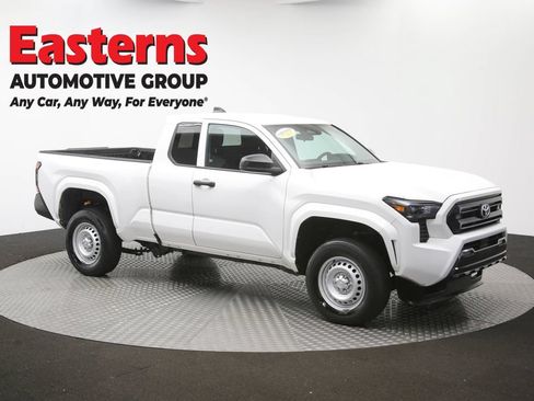 Used 2025 Toyota Tacoma SR RWD image 44