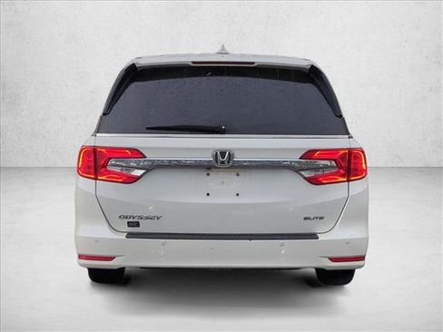 Used 2019 Honda Odyssey Elite image 3