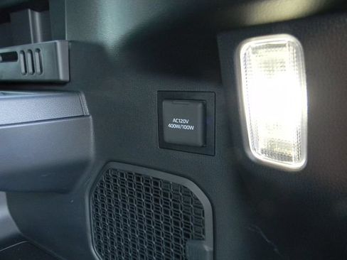 Used 2025 Toyota 4Runner Limited AWD/4WD image 26