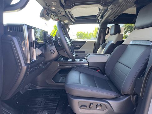 Used 2026 GMC Hummer EV SUV AWD/4WD image 15