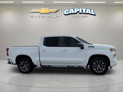 Used 2024 Chevrolet Silverado 1500 RST w/ Z71 Off-Road Package image 7