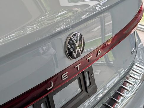 New 2026 Volkswagen Jetta SE FWD image 12