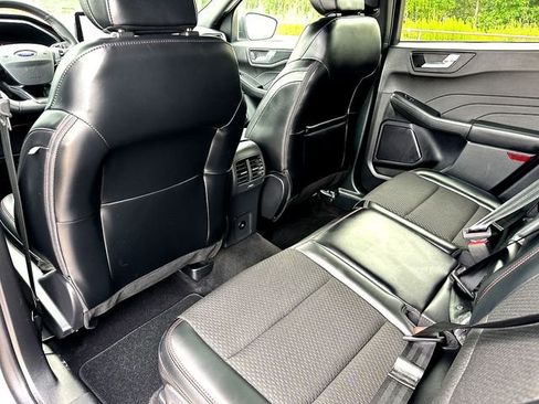 Used 2025 Ford Escape ST-Line AWD/4WD image 19