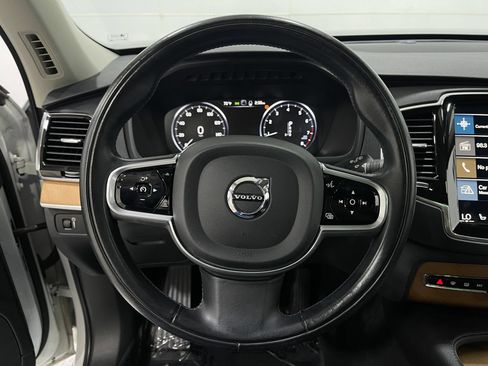 Used 2021 Volvo XC90 T6 Momentum w/ Advanced Package AWD/4WD image 22