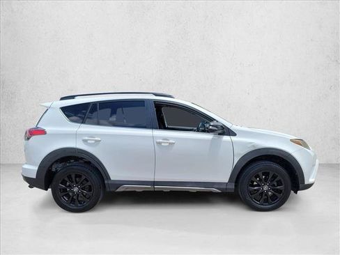 Used 2018 Toyota RAV4 Adventure AWD/4WD image 4
