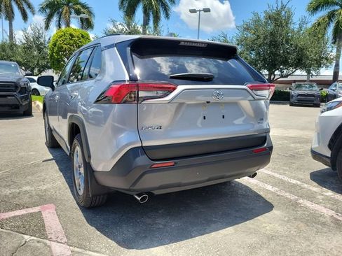 Used 2025 Toyota RAV4 LE AWD/4WD image 3
