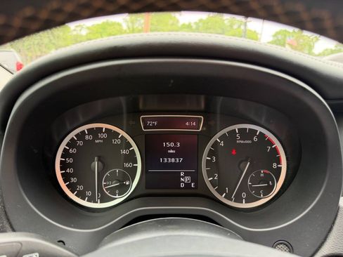 Used 2018 INFINITI QX30 AWD w/ Cargo Package image 11