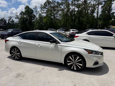 Used 2021 Nissan Altima 2.5 SR FWD image 7