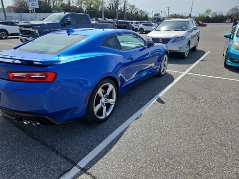 Used 2017 Chevrolet Camaro SS image 5