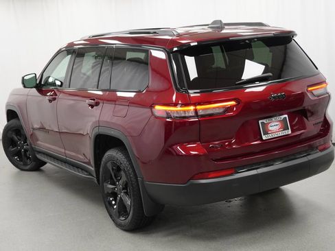 Certified 2025 Jeep Grand Cherokee L Limited w/ Luxury Tech Group II AWD/4WD image 13