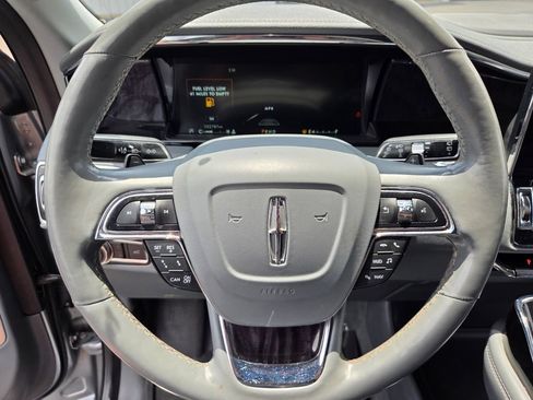 Used 2020 Lincoln Navigator Reserve w/ Luxury Package AWD/4WD image 28