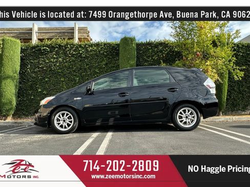 Used 2013 Toyota Prius V Three FWD image 11