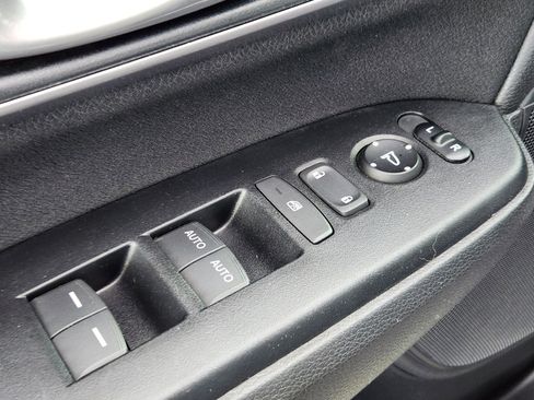 Used 2018 Honda CR-V EX image 17