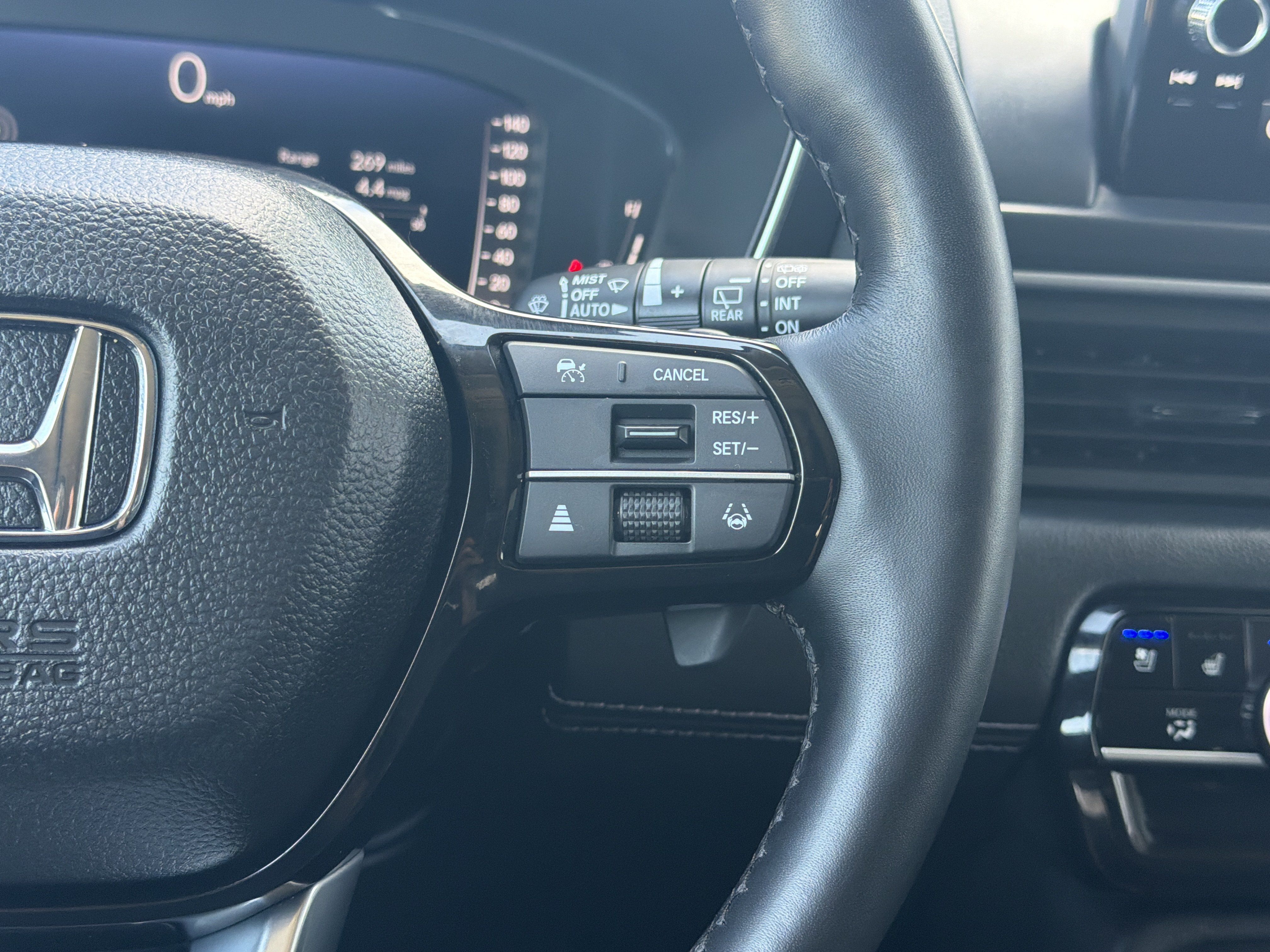 Used 2024 Honda Pilot Elite image 19