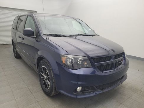 Used 2017 Dodge Grand Caravan GT image 13