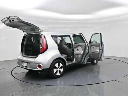 Used 2016 Kia Soul EV FWD image 4