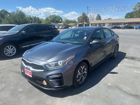 Used 2019 Kia Forte LXS FWD image 16