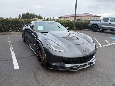 Used 2017 Chevrolet Corvette Z06 RWD image 2