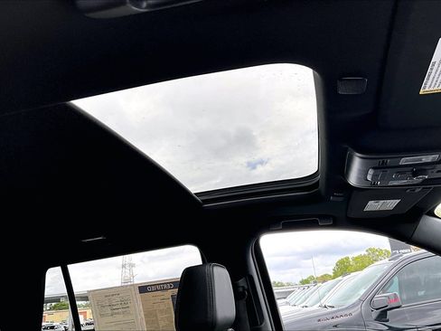Certified 2024 GMC Yukon Denali RWD image 18