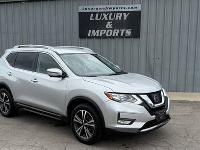 Used 2017 Nissan Rogue SL
