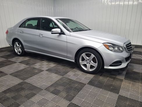 Used 2016 Mercedes-Benz E 350 4MATIC Sedan image 1