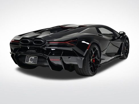 Used 2024 Lamborghini Revuelto image 5