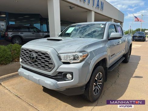 Used 2021 Toyota Tacoma TRD Sport AWD/4WD image 1