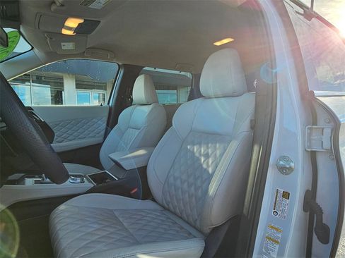 Used 2023 Mitsubishi Outlander SEL image 18